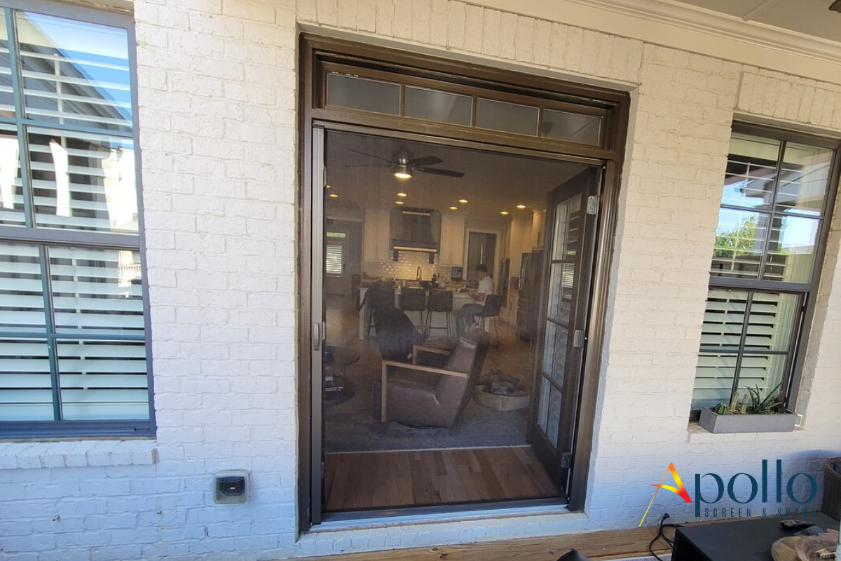 Case Study: Wide Open Views, Zero Bugs – Long Pull Retractable Screen ...
